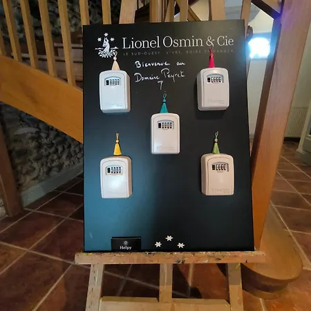 Апартаменты Le Peyret *